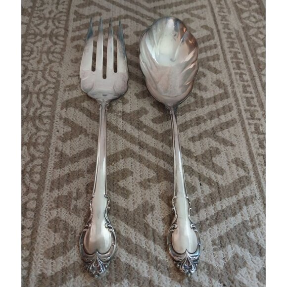 VTG Holmes & Edwards IS DEEPSILVER Scalloped Serving /Meat Spoon & Fork 8.5" - Picture 1 of 7